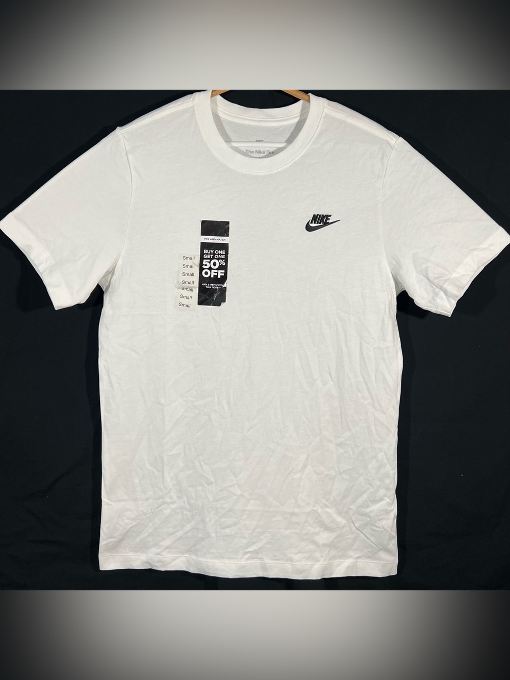 Nike Sportswear Club T-Shirt White Men’s Size Small Short Sleeve AR4997-101